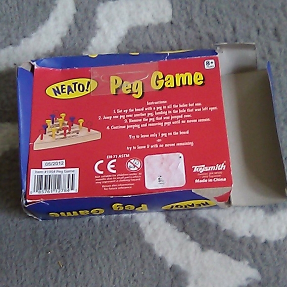 Neato peg game - Picture 2 of 7